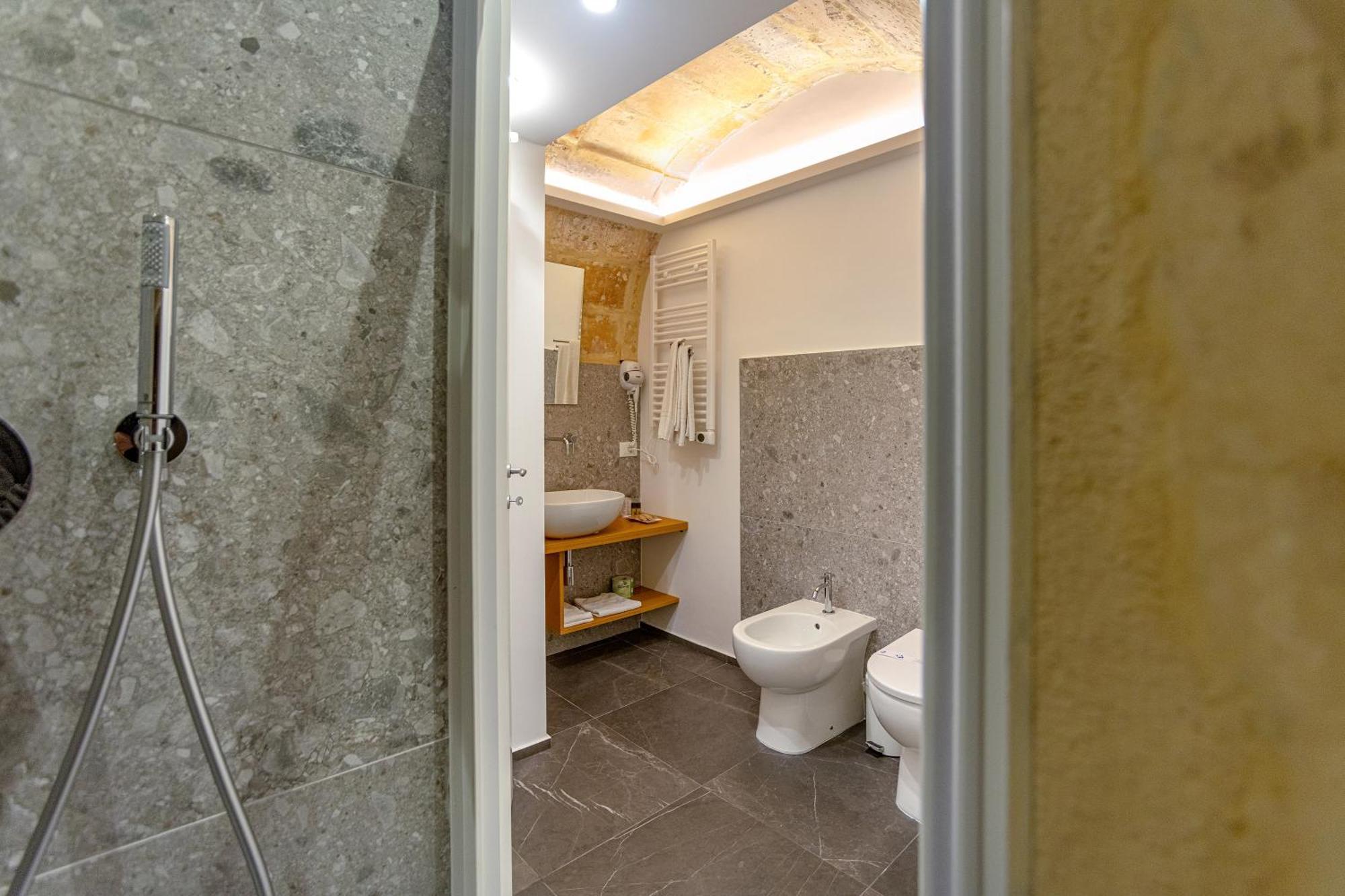 Ad Maiora - Design Rooms รากูซา ภายนอก รูปภาพ